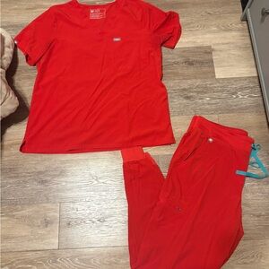 FIGS Red Scrub Set Large!